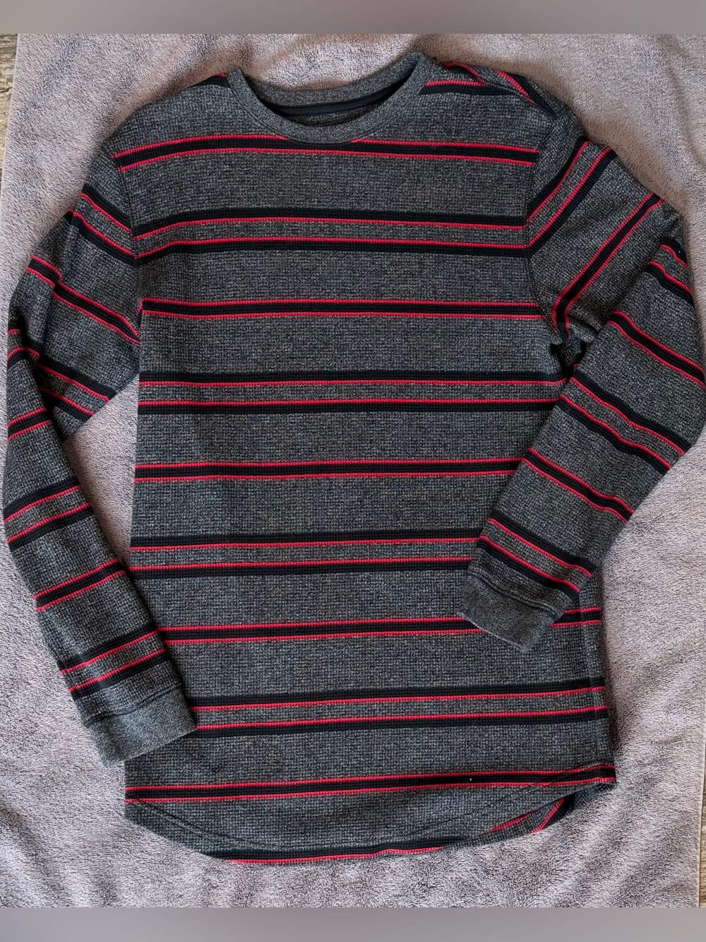 Men's Gray Crewneck Sweater with Red Stripes